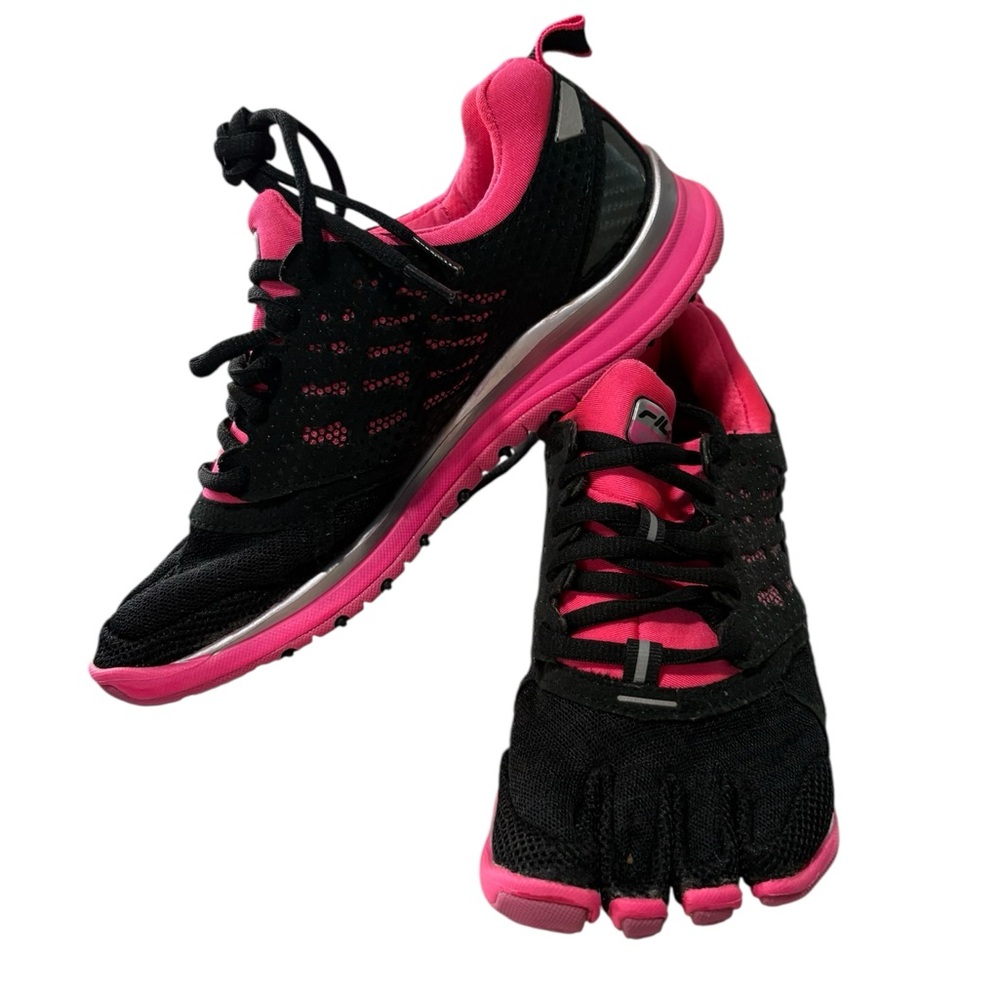 Fila Women's Black & Hot Pink Five-Toe Athletic Shoes